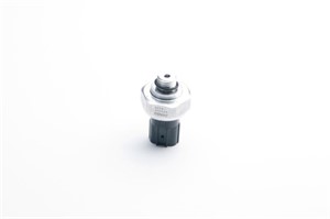 Painekytkin, ilmastointilaite, honda accord viii, accord kombi viii, civic hatchback viii, civic sedan viii, cr-v iii, cr-z, insight, 80